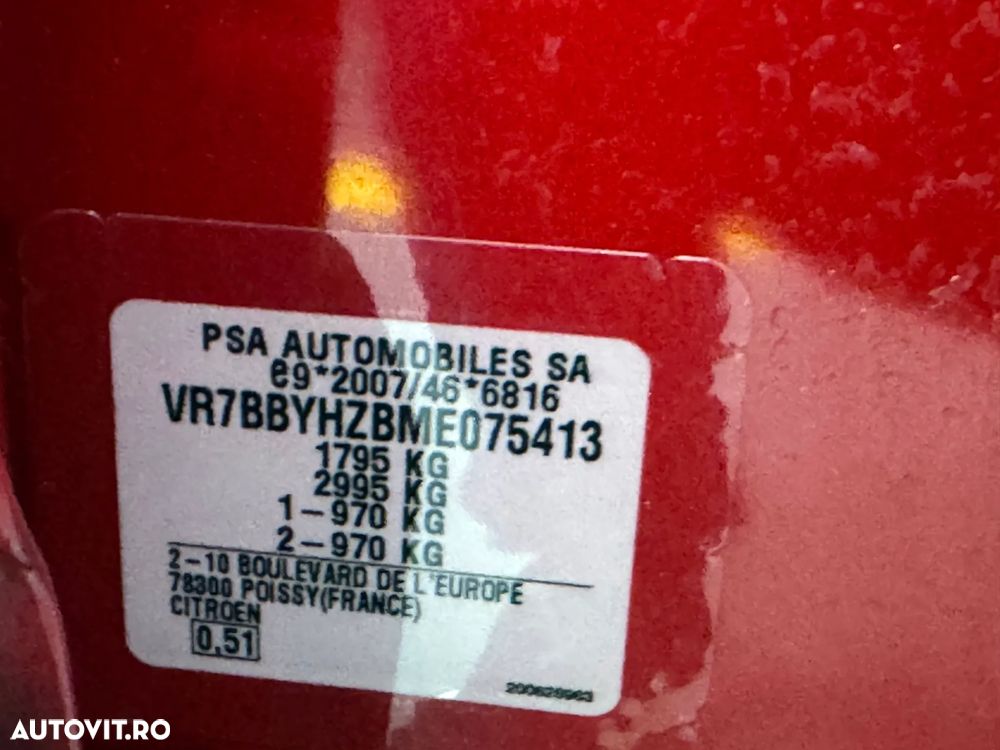 Citroën C4 BlueHDi 130 Stop&Start EAT8 SHINE - 32