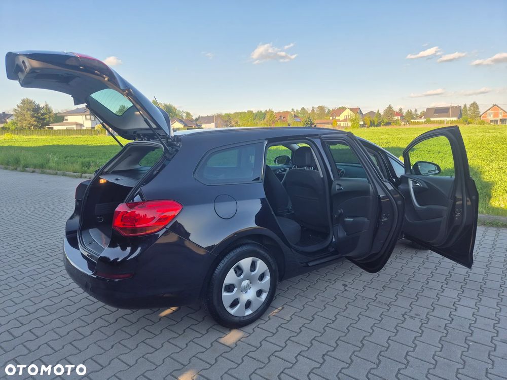 Opel Astra 1.4 ecoFLEX - 4