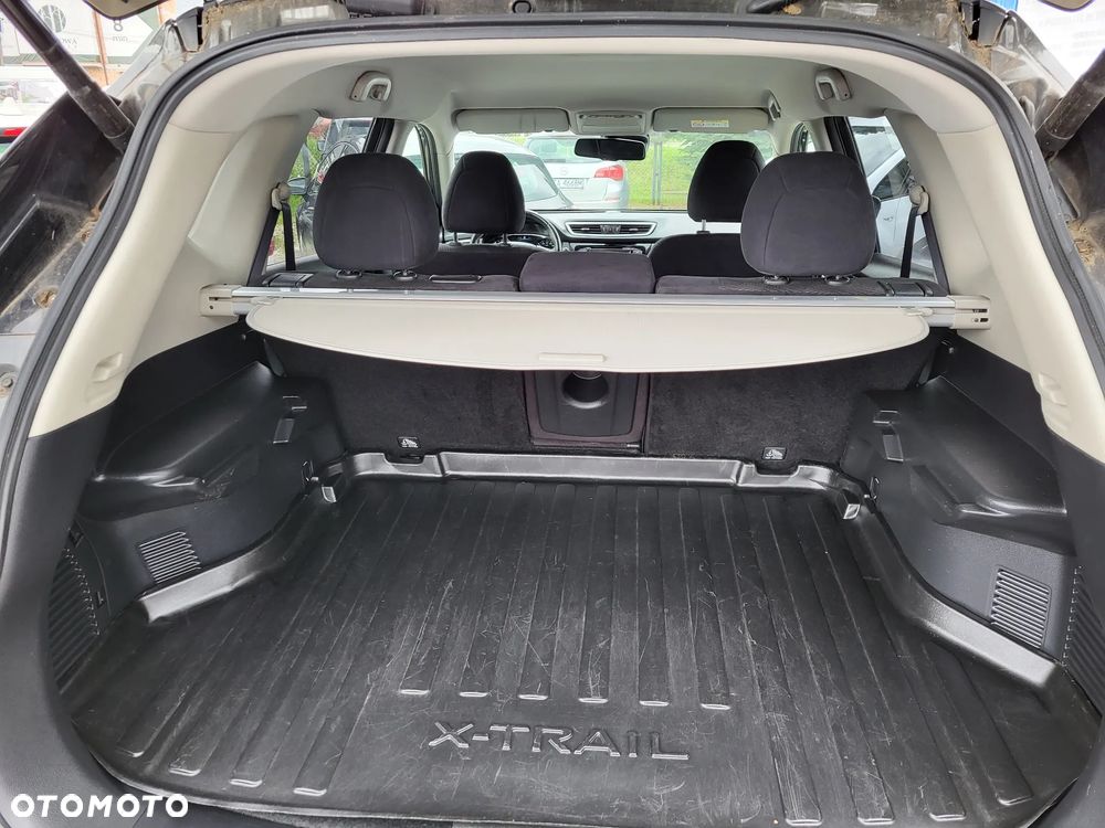 Nissan X-Trail 1.6 DIG-T N-Connecta - 27