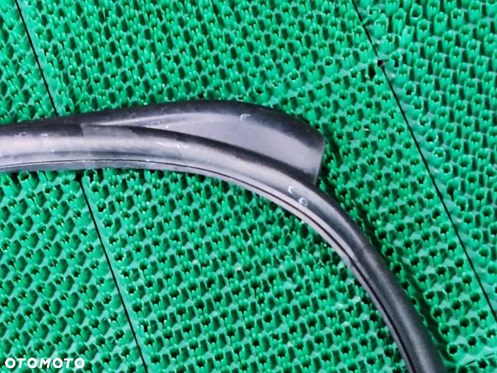 TOYOTA YARIS 19-24r Uszczelka Drzwi Przód Lewy - 4