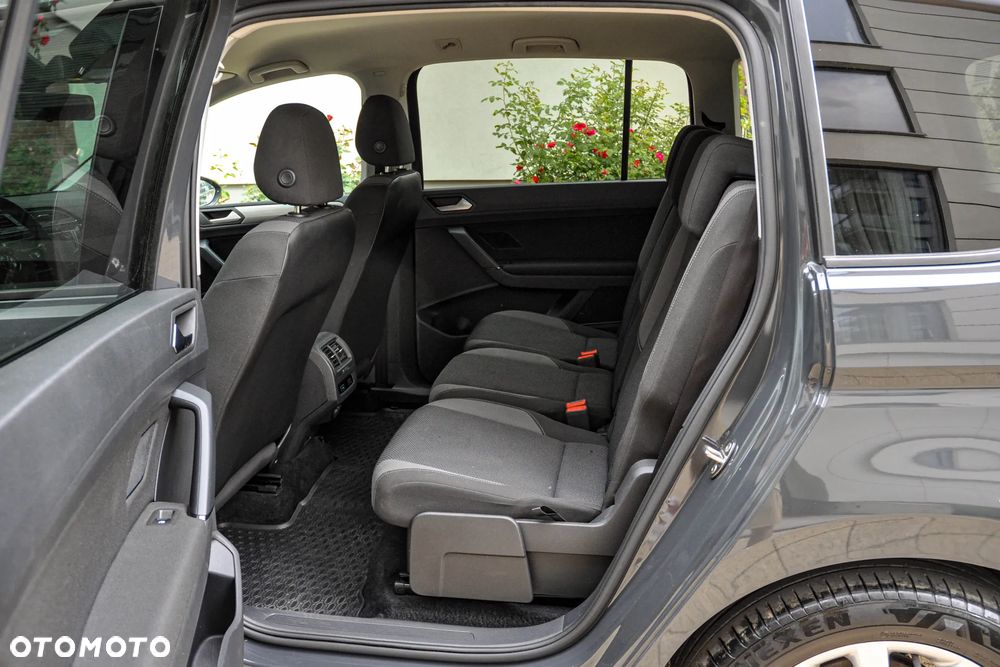 Volkswagen Touran - 8