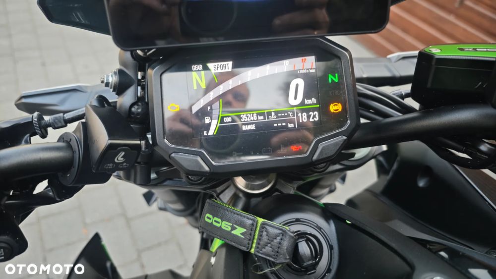 Kawasaki Z 900 - 7