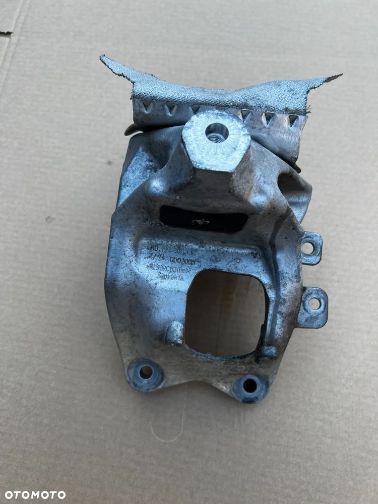 VW AUDI SKODA SEAT 2.0 TFSI ŁAPA SILNIKA 4M0199308CE - 1