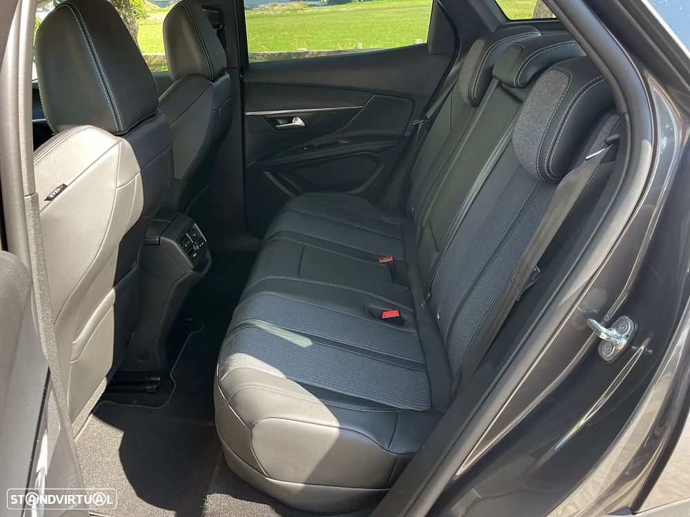 Peugeot 3008 1.6 Hybrid Allure Pack e-EAT8 - 21