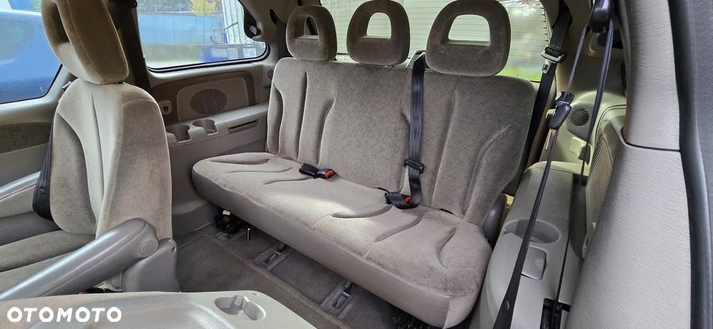 Chrysler Voyager 2.5L CRD SE - 11
