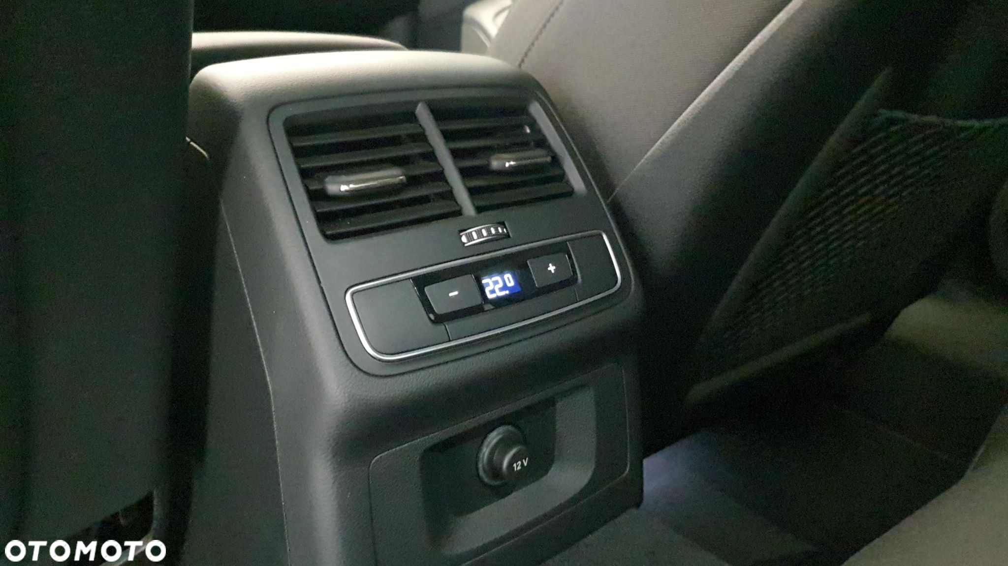 Audi A4 35 TFSI mHEV Advanced S tronic - 24