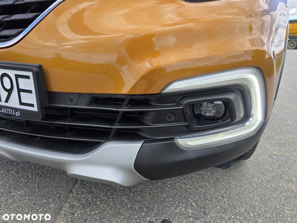 Renault Captur ENERGY TCe 120 Crossborder - 28