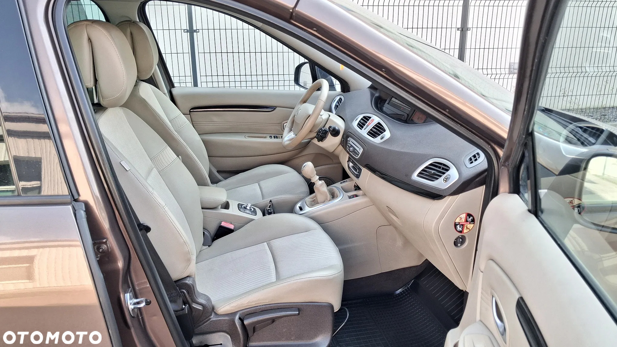 Renault Scenic - 9