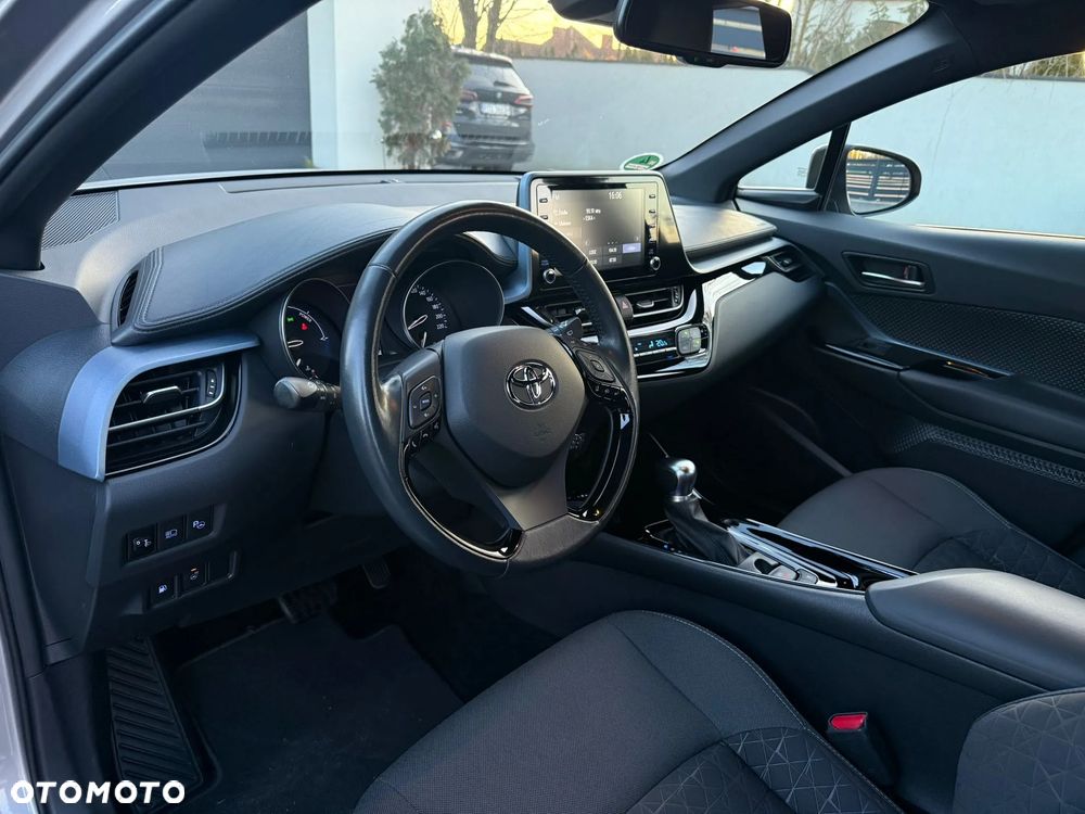 Toyota C-HR 2.0 Team Deutschland - 18