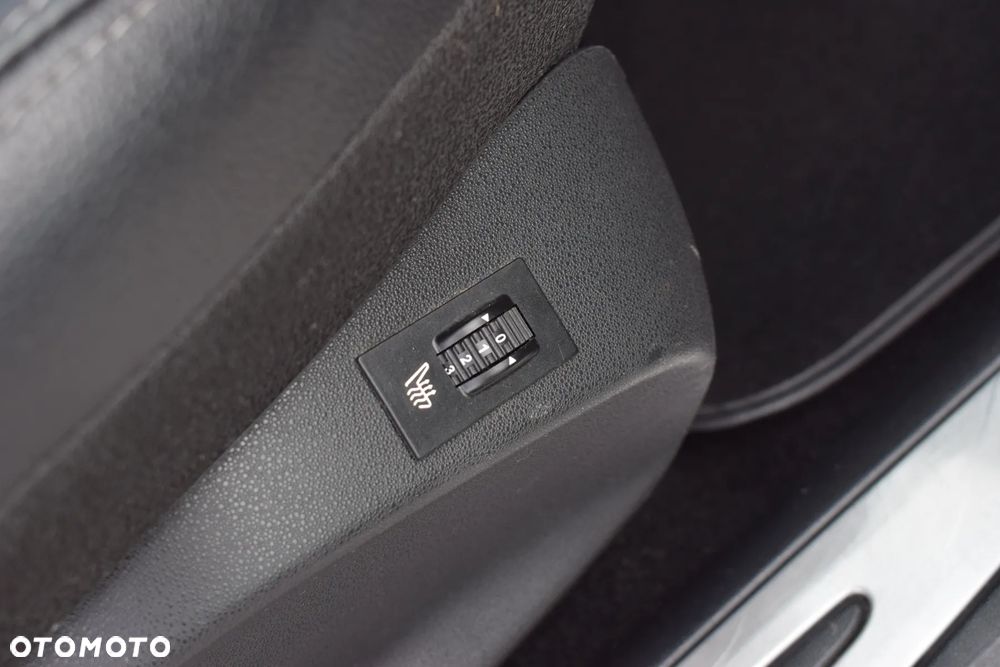 Citroën DS3 1.6 THP SportChic - 27