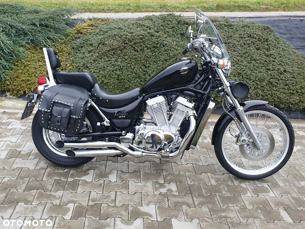 Suzuki Intruder - 15