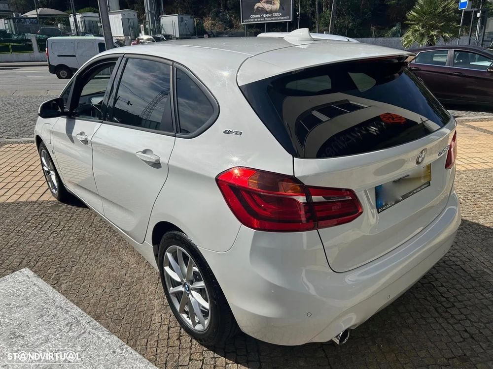 BMW 225xe Active Tourer Line Sport - 4