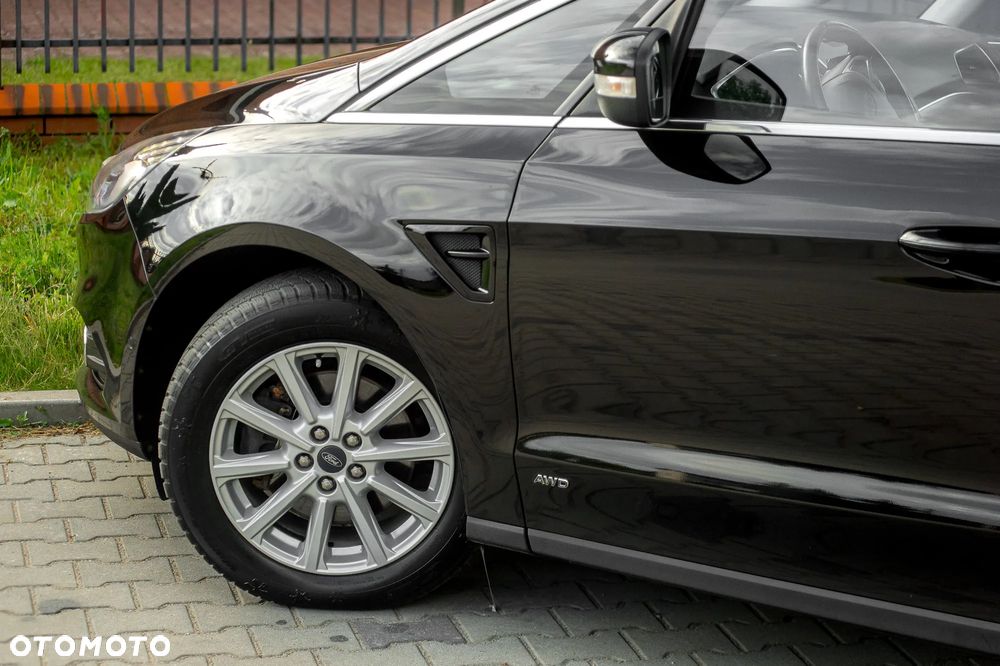 Ford S-Max 2.0 TDCi 4WD Titanium PowerShift - 40