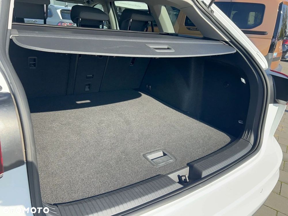 Volkswagen Golf - 21