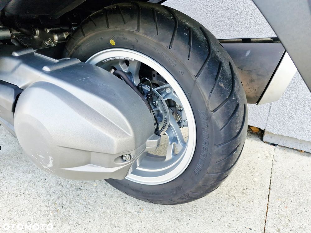 Suzuki Burgman - 15