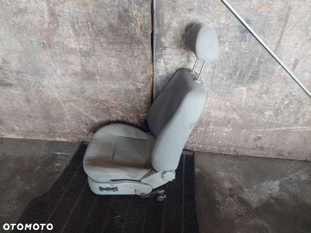 FOTEL LEWY PRZÓD KIEROWCY VOLKSWAGEN PASSAT B5 ID: 239174 - 5