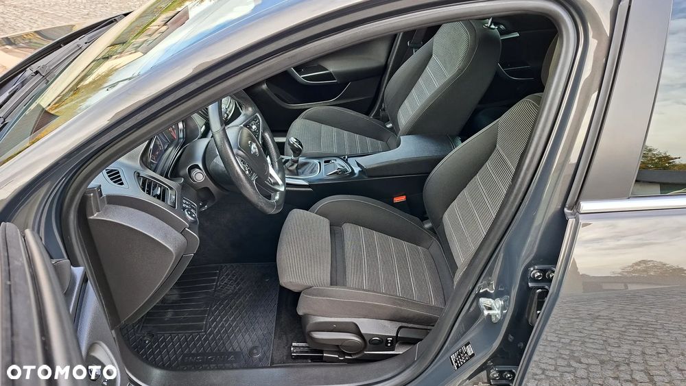 Opel Insignia 1.4 T Executive S&S - 22