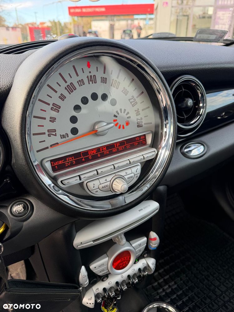 MINI Cooper Standard - 13