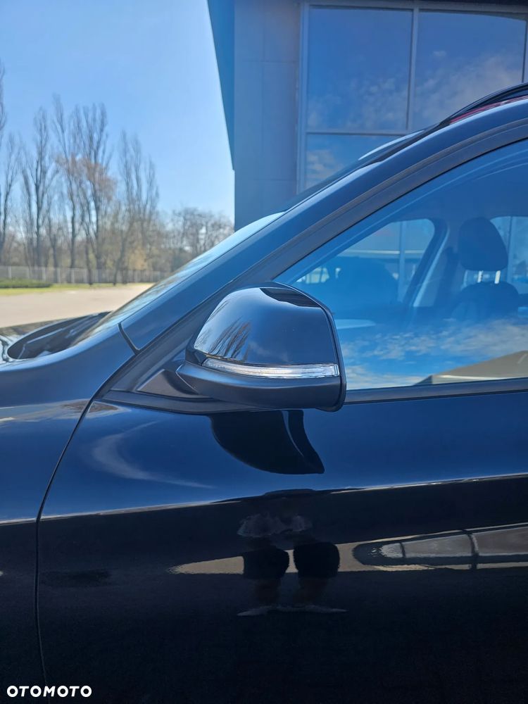BMW X1 sDrive18i - 10