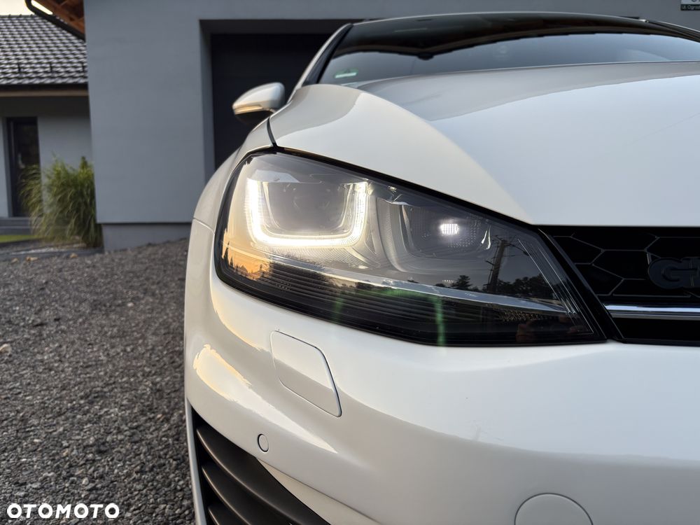Volkswagen Golf Variant GTD 2.0 TDI SCR DSG - 16
