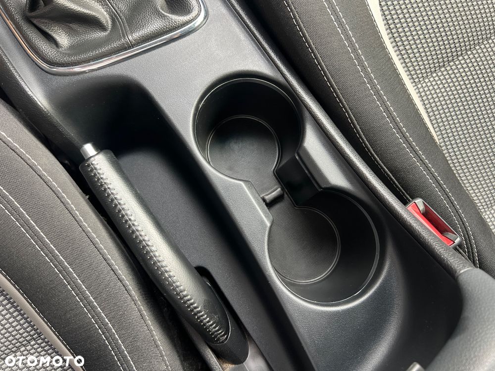 Kia Ceed 1.6 GDI Edition 7 - 17