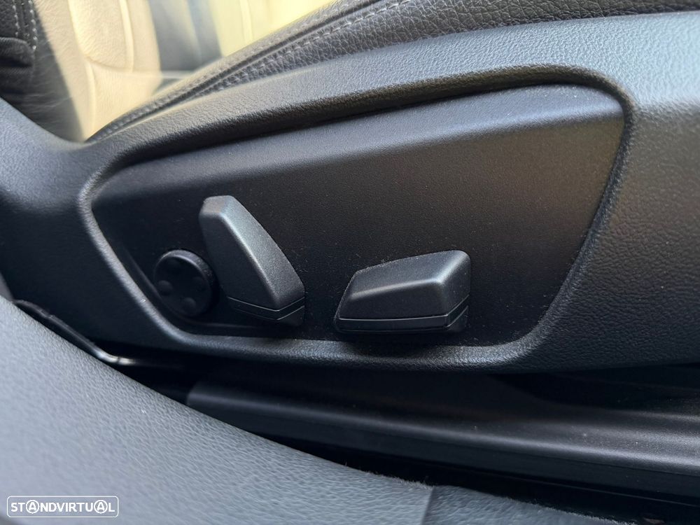 BMW M135i xDrive - 24