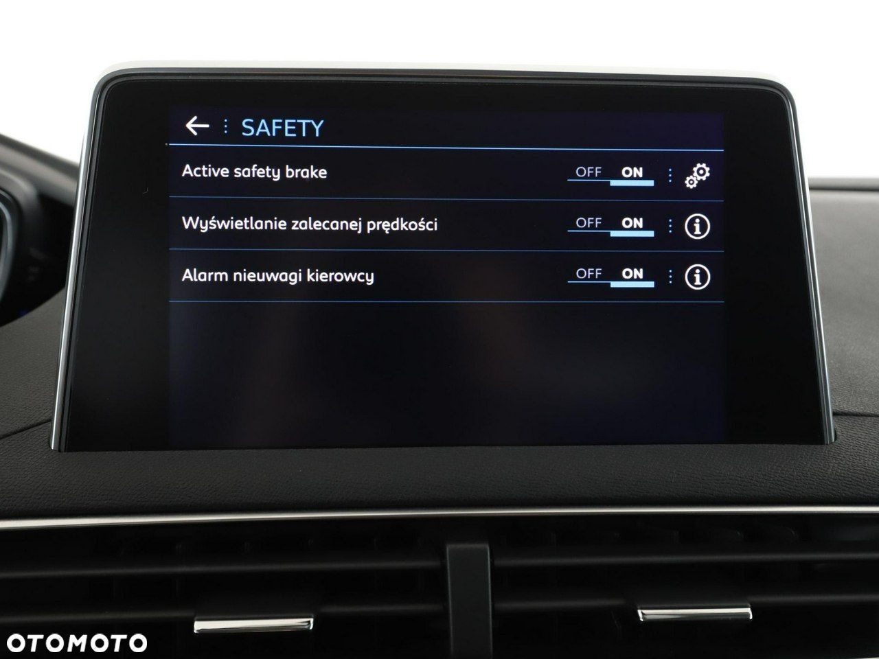 Peugeot 3008 1.2 PureTech Allure S&S EAT6 - 29