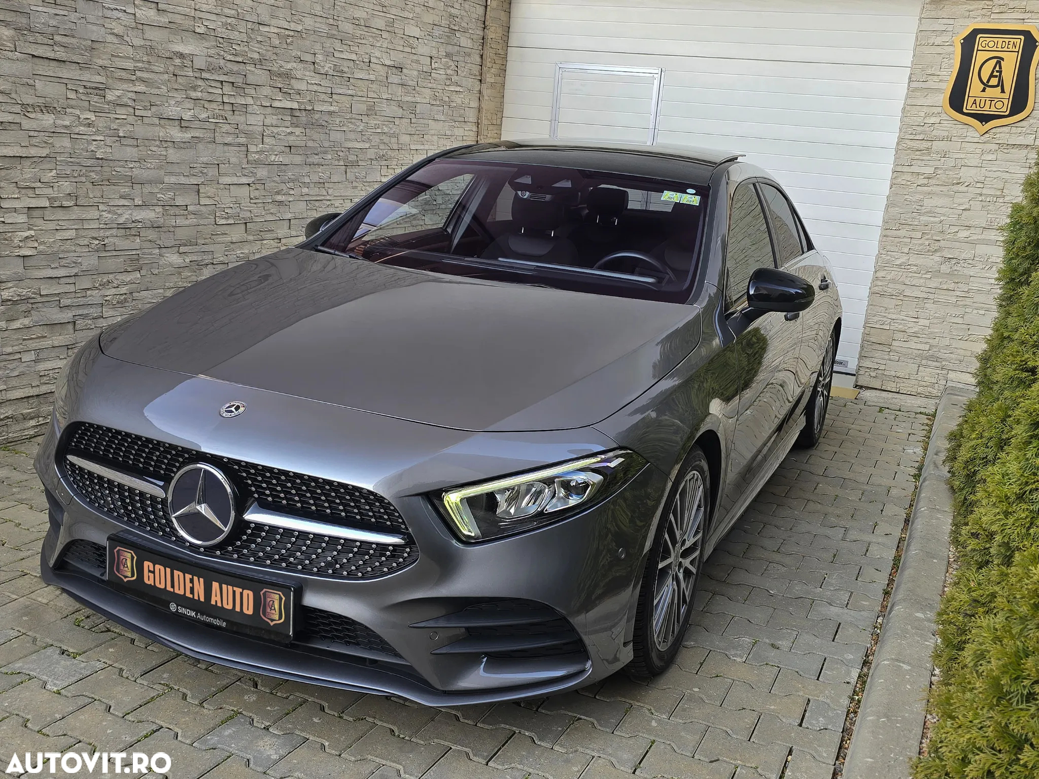 Mercedes-Benz A 250 4Matic 7G-DCT AMG Line - 15