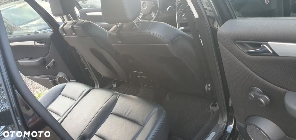 Mercedes-Benz Klasa B - 10