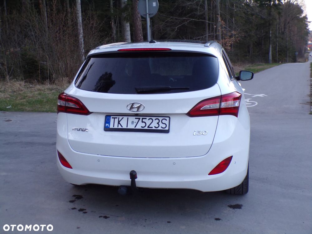 Hyundai i30 blue 1.6 CRDi Classic Navigation - 5