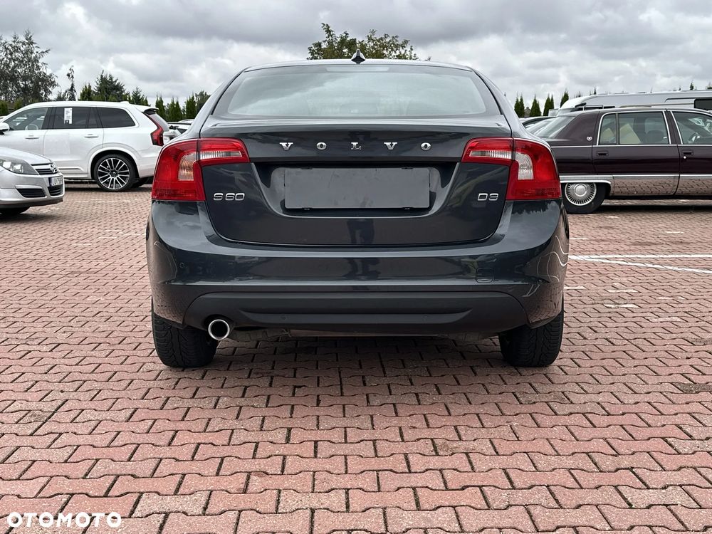 Volvo S60 D3 Kinetic - 4