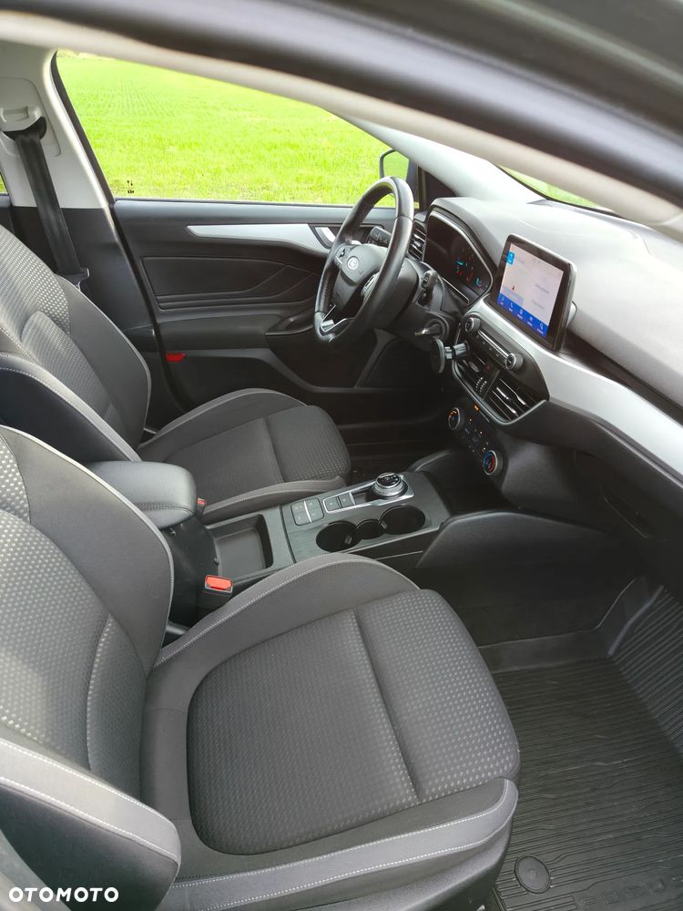 Ford Focus 1.5 EcoBlue Start-Stopp-System COOL&CONNECT - 10