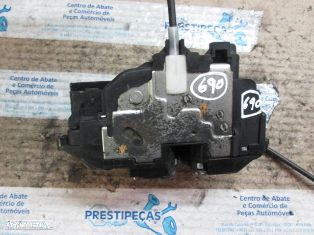 Fecho 299161D RENAULT CLIO 3 2006 TD ELETRICO - 3