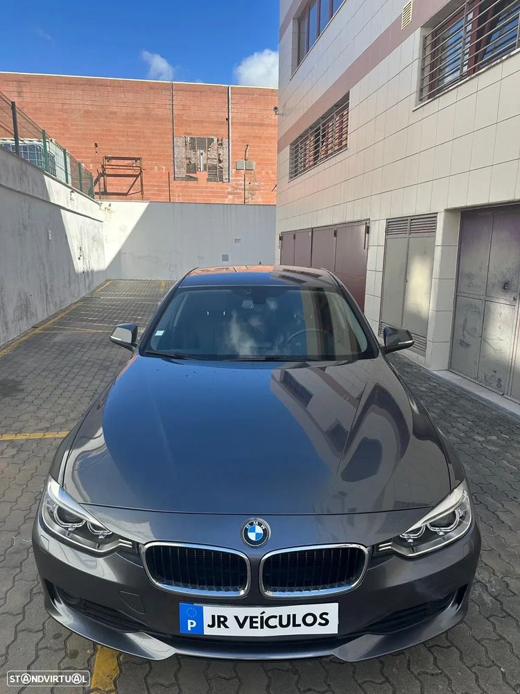 BMW 318 d - 3