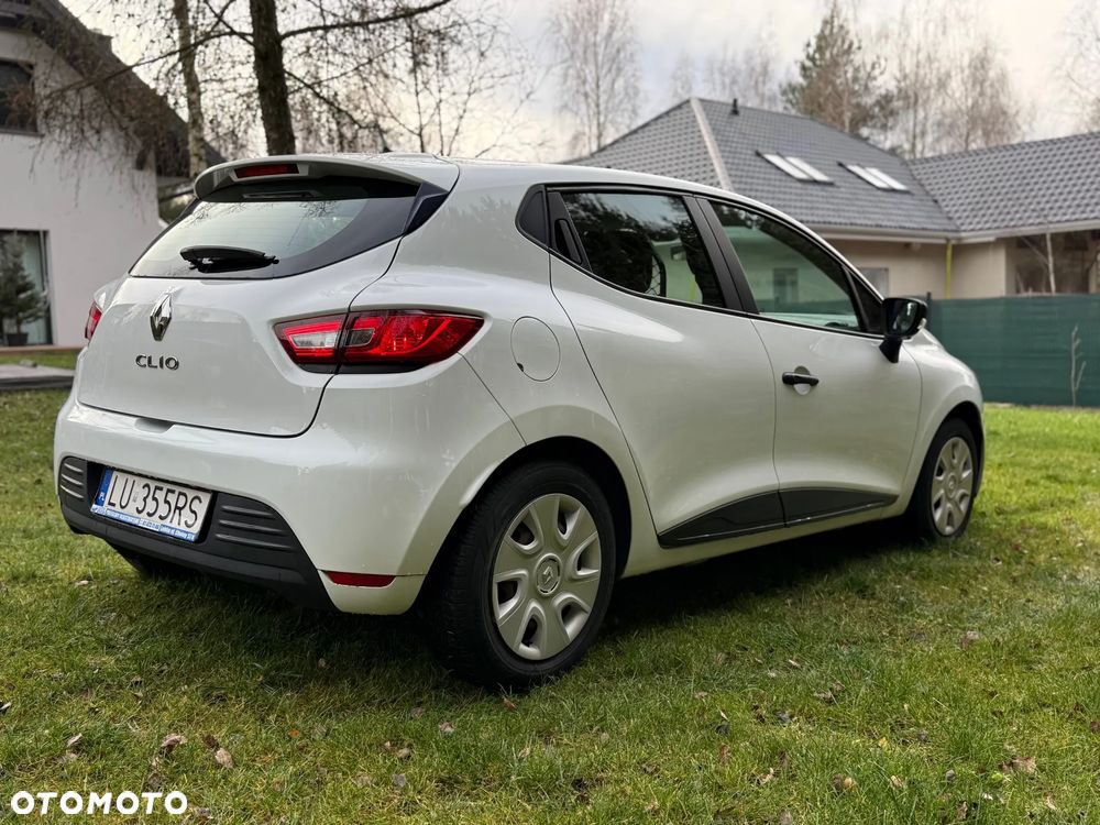 Renault Clio 1.2 16V Life - 3