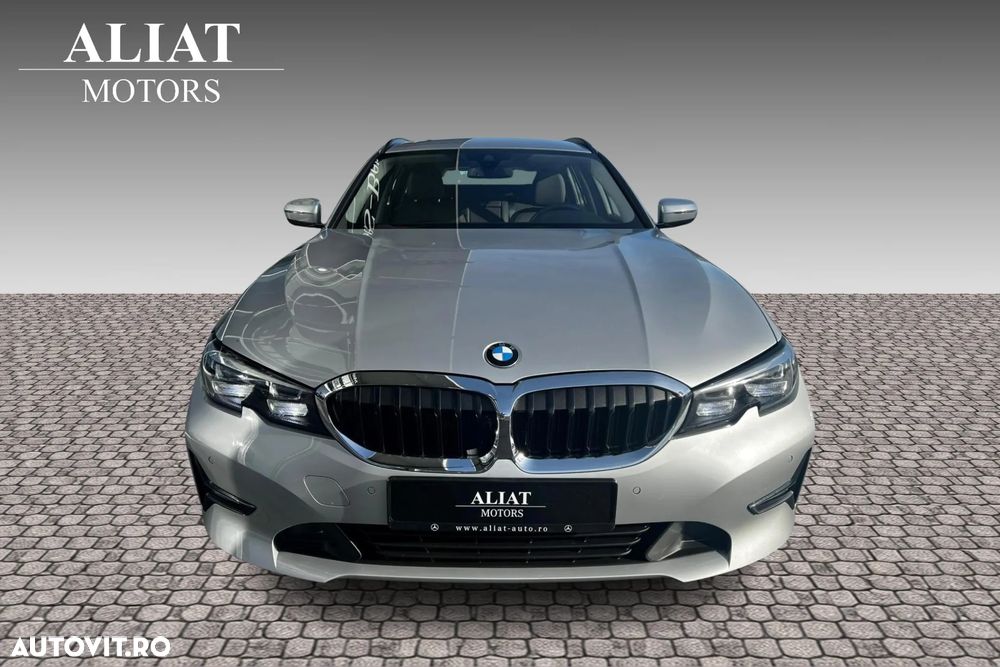 BMW Seria 3 330e xDrive Aut. - 2