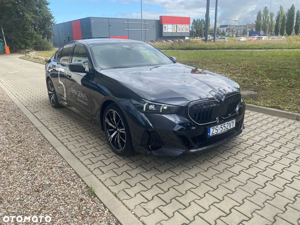 BMW Seria 5 520d xDrive mHEV - 6