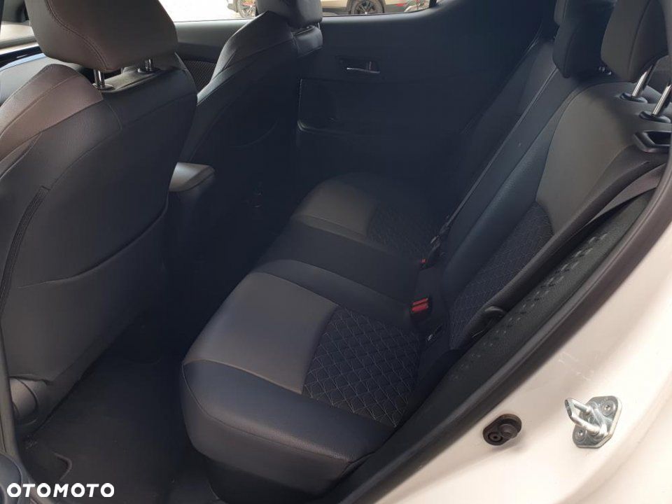 Toyota C-HR - 30