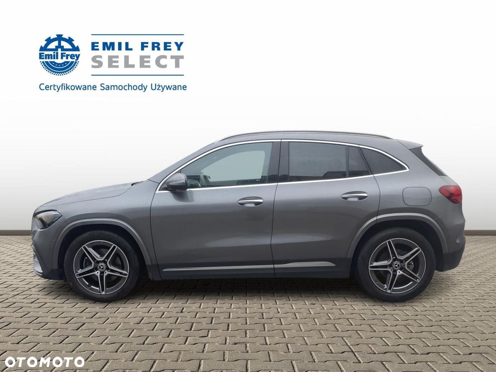 Mercedes-Benz GLA - 3