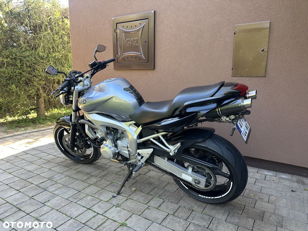 Yamaha FZ6 - 20