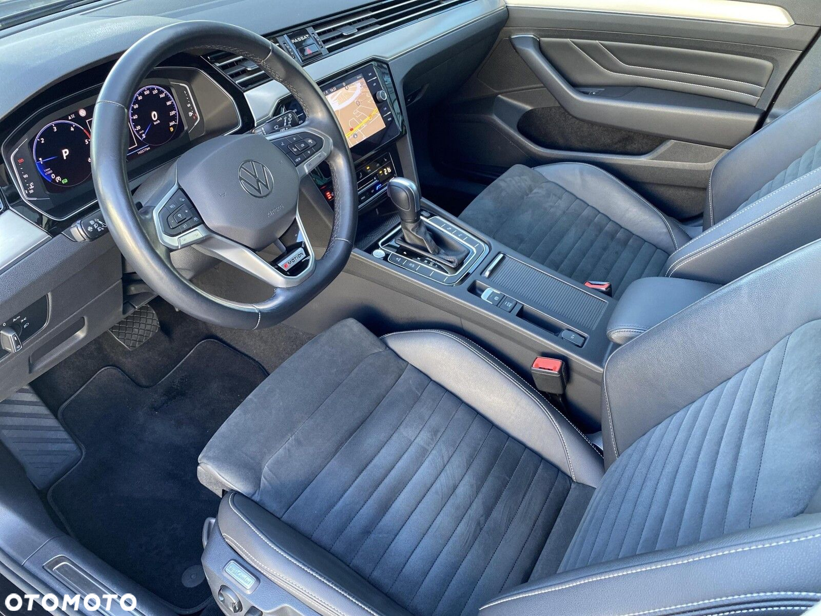 Volkswagen Passat 2.0 TDI 4Mot Elegance DSG - 10