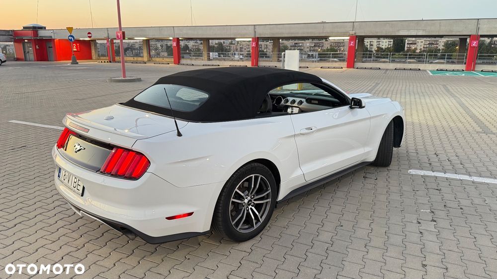 Ford Mustang - 12