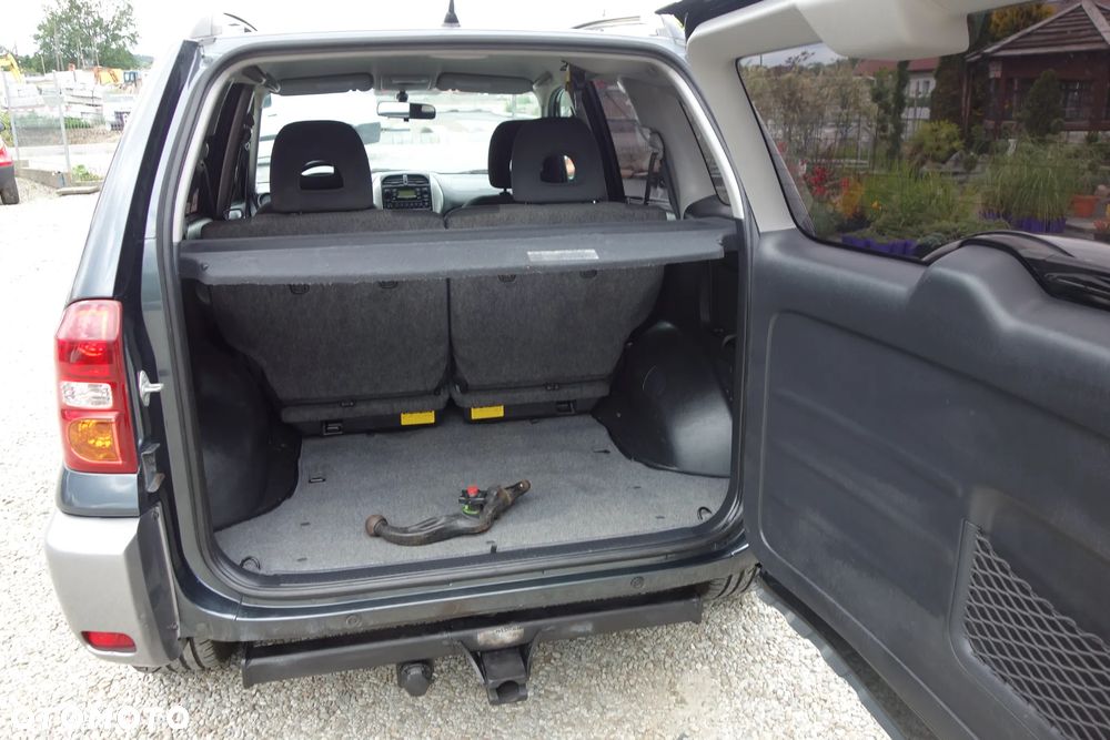 Toyota RAV4 2.0 VVT-i 4x4 - 14