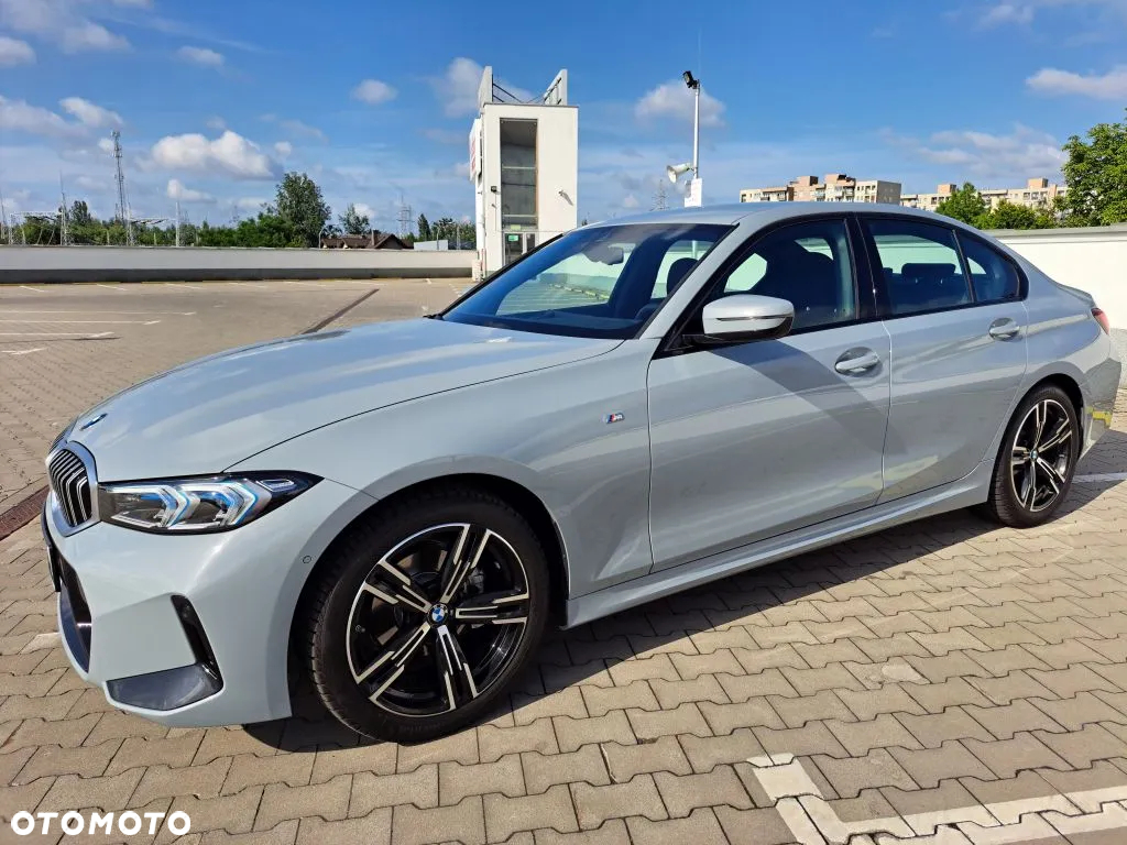 BMW Seria 3 318i M Sport - 9