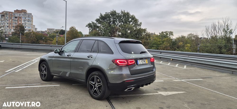 Mercedes-Benz GLC 300 de 4MATIC - 4