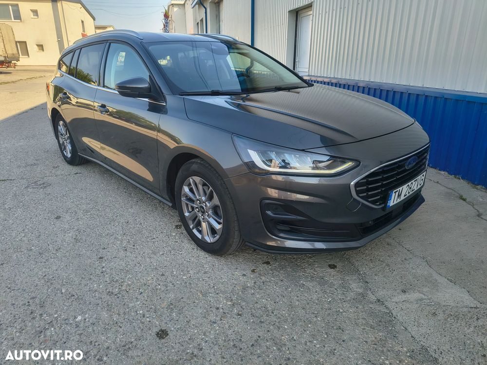 Ford Focus 1.5 EcoBlue Start-Stopp-System Aut. TITANIUM - 4