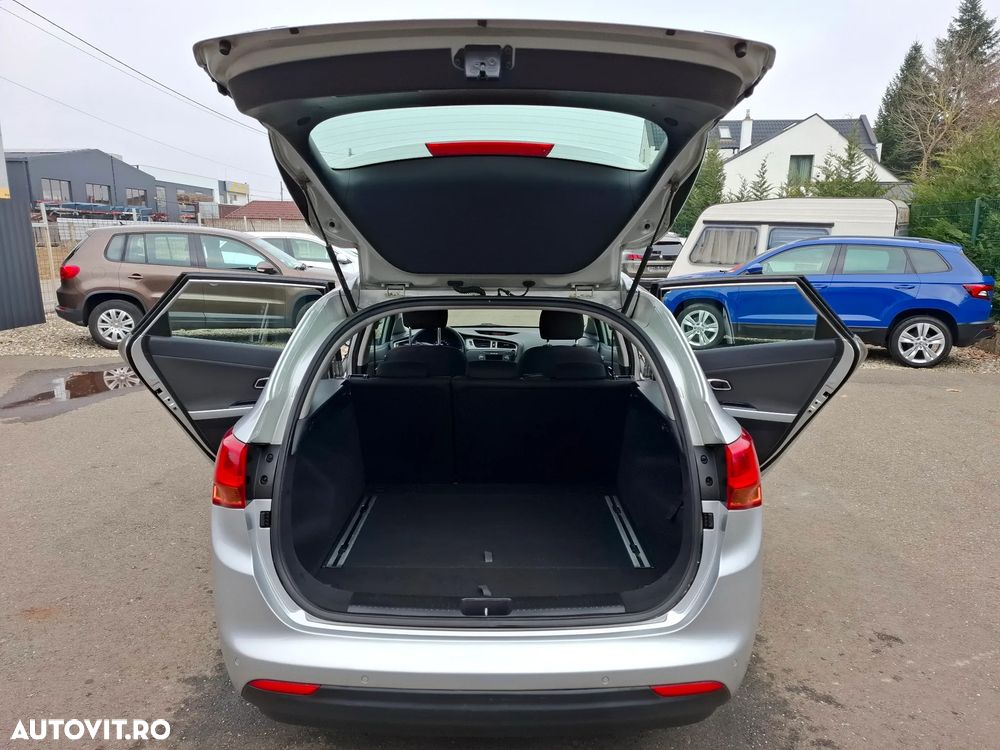 Kia Ceed 1.6 CRDi Vision - 7