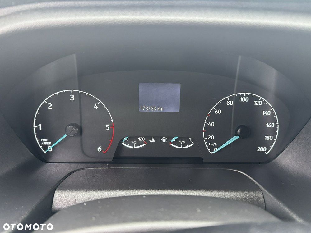 Ford Transit Custom - 12