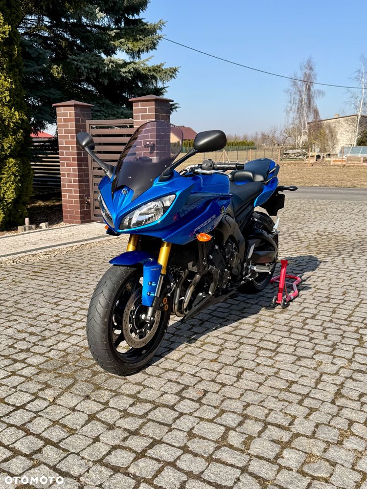 Yamaha FZ8 - 4