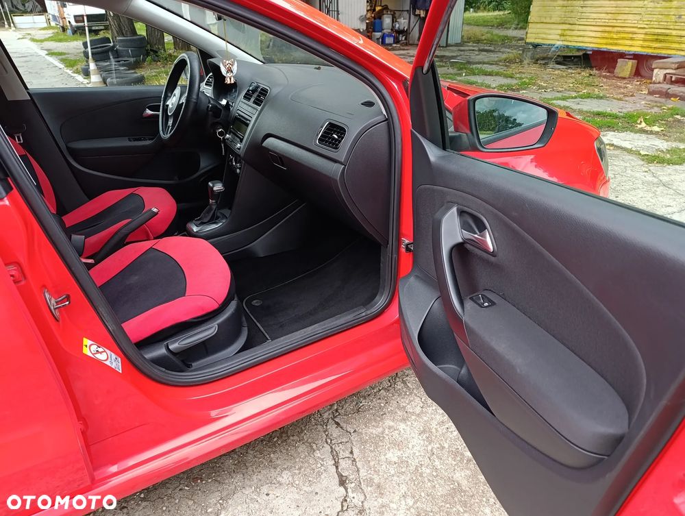 Volkswagen Polo 1.4 16V Comfortline DSG - 18